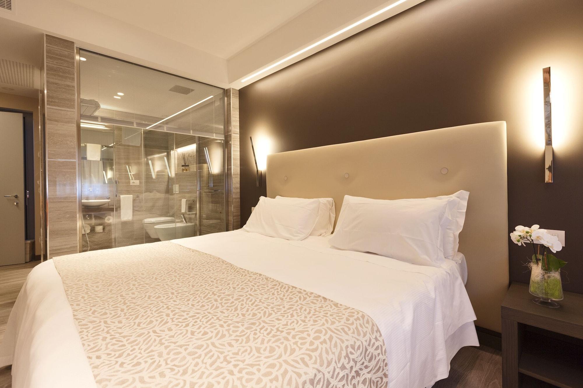 Hotel King, By R Collection Hotels Varedo Exterior photo