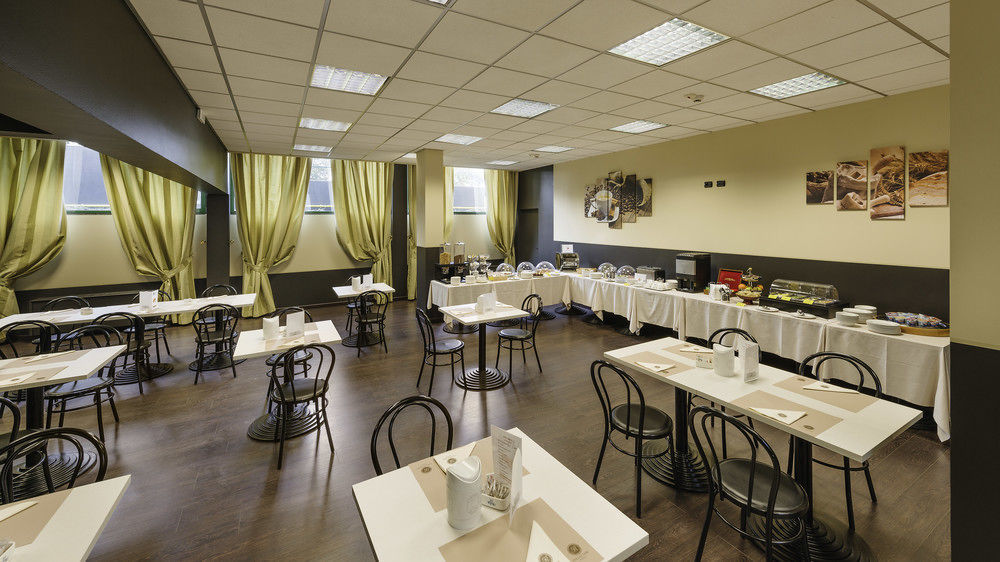 Hotel King, By R Collection Hotels Varedo Exterior photo