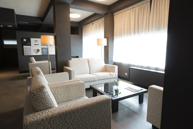 Hotel King, By R Collection Hotels Varedo Exterior photo